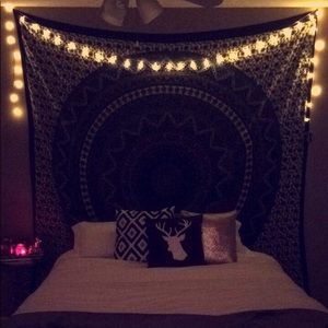 Selling a tapestry!!